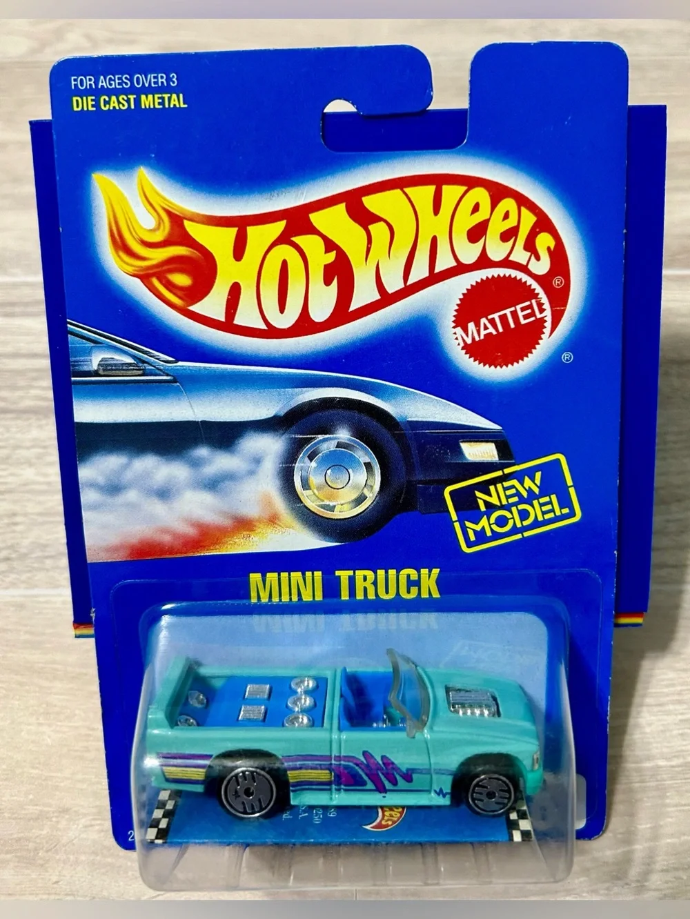 Hot Wheels 90’s Graphics Mini Truck